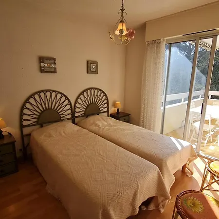 2 Pièces, Balcon, Parking, Animaux Acceptés, - Fr-1-780-46 *