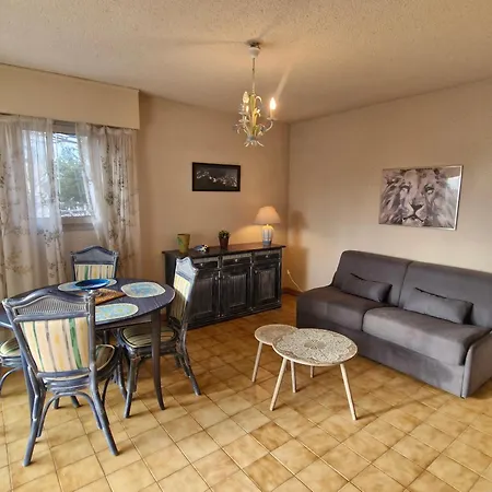 2 Pièces, Balcon, Parking, Animaux Acceptés, - Fr-1-780-46 *