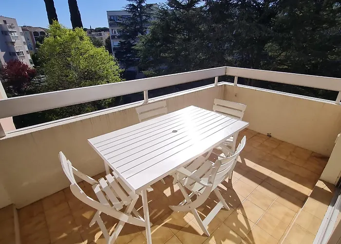 2 Pièces, Balcon, Parking, Animaux Acceptés, - Fr-1-780-46 Sainte-Maxime