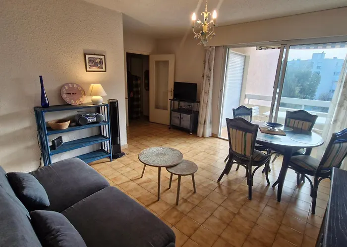 2 Pièces, Balcon, Parking, Animaux Acceptés, - Fr-1-780-46