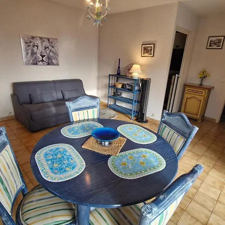 Apartment 2 Pieces, Balcon, Parking, Animaux Acceptes, - Fr-1-780-46 *